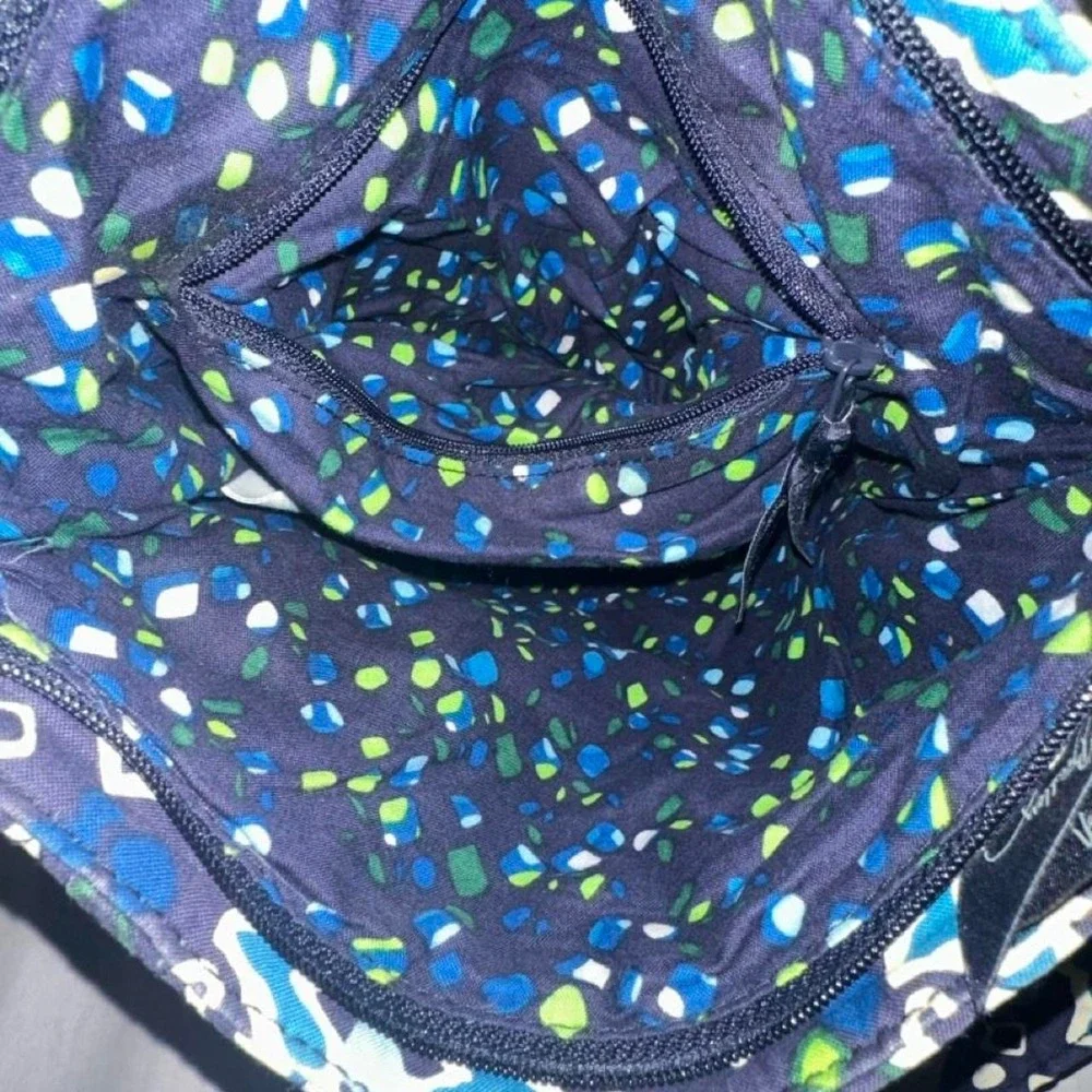 authentic Vera Bradley Trio Zip Hipster crossbody purse